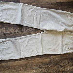 Men Mountain Kahkis Pants